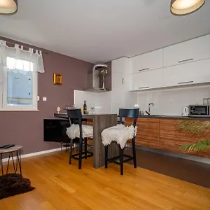 https://apartman-saga.splithotels.org