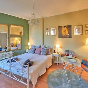 Apartamento Old City Romantic Studio With Free Private Parking, Pula